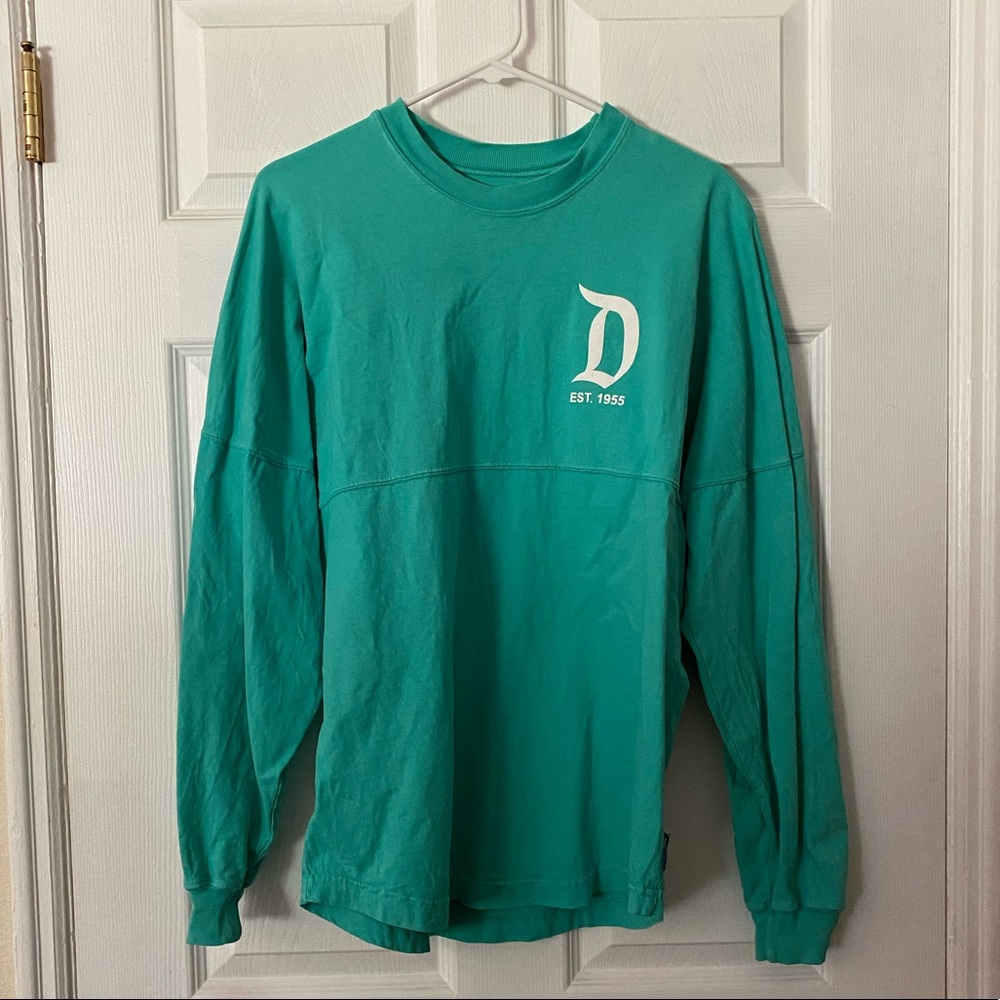 Disneyland women’s turquoise spirit jersey